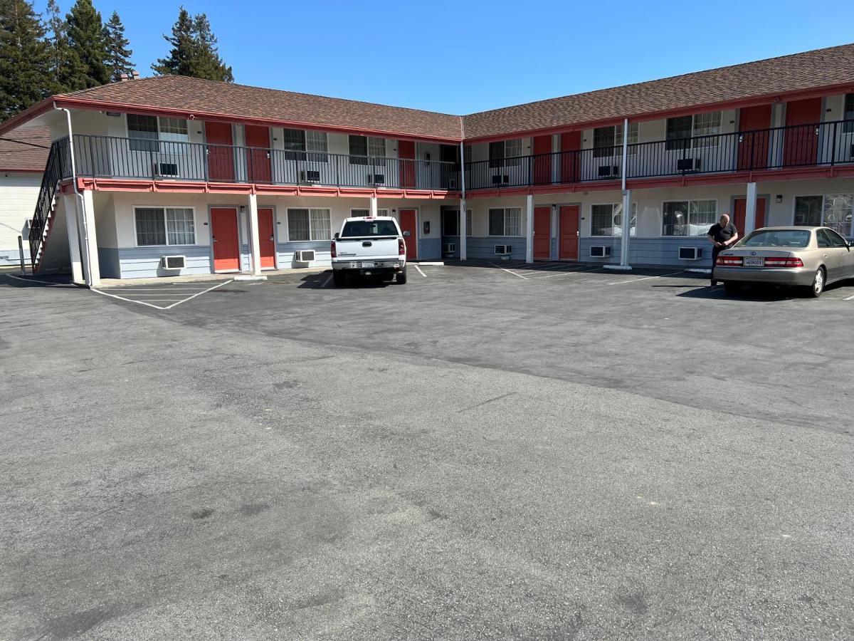 National 9 Motel Santa Cruz Zewnętrze zdjęcie