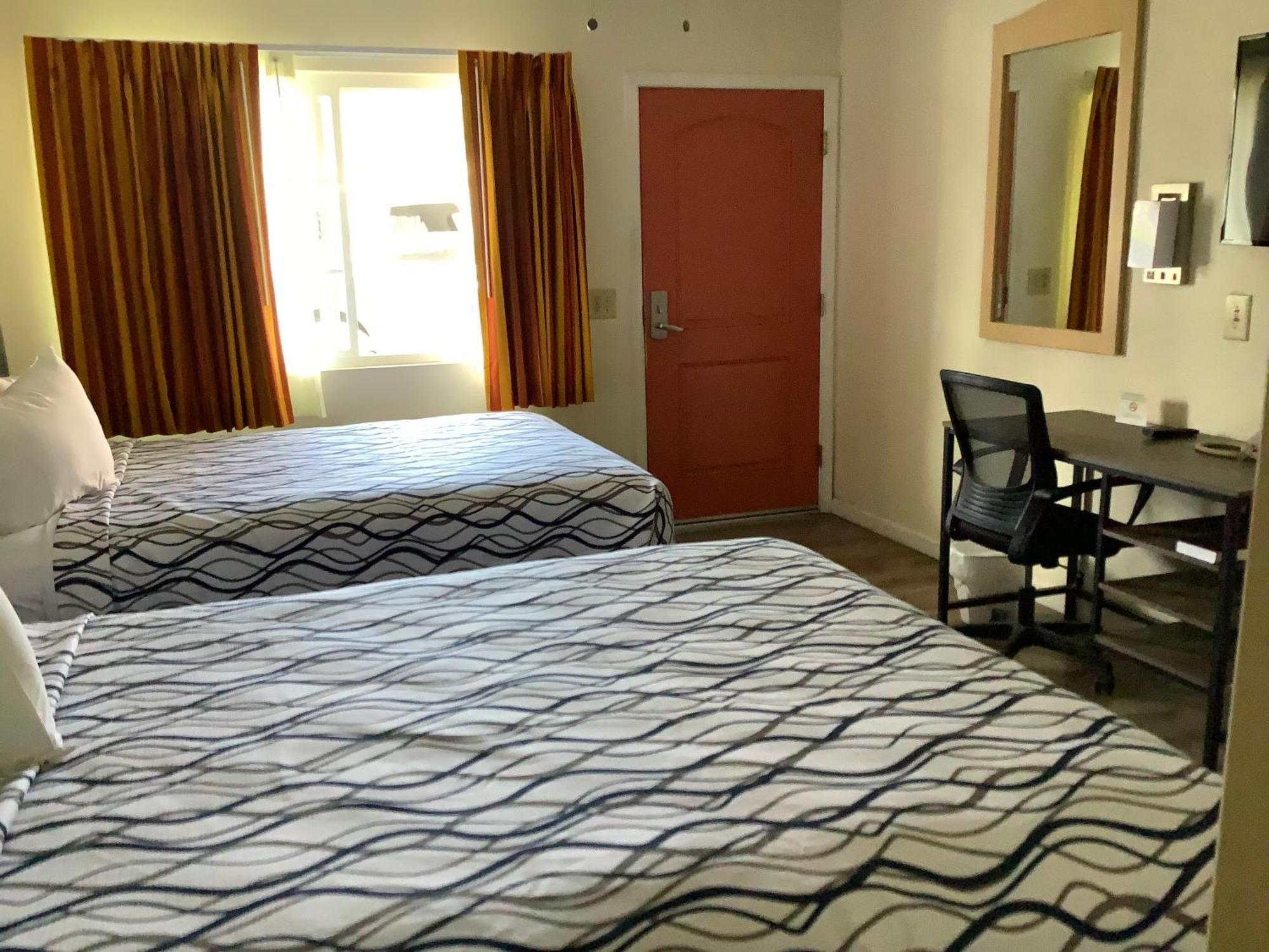 National 9 Motel Santa Cruz Zewnętrze zdjęcie
