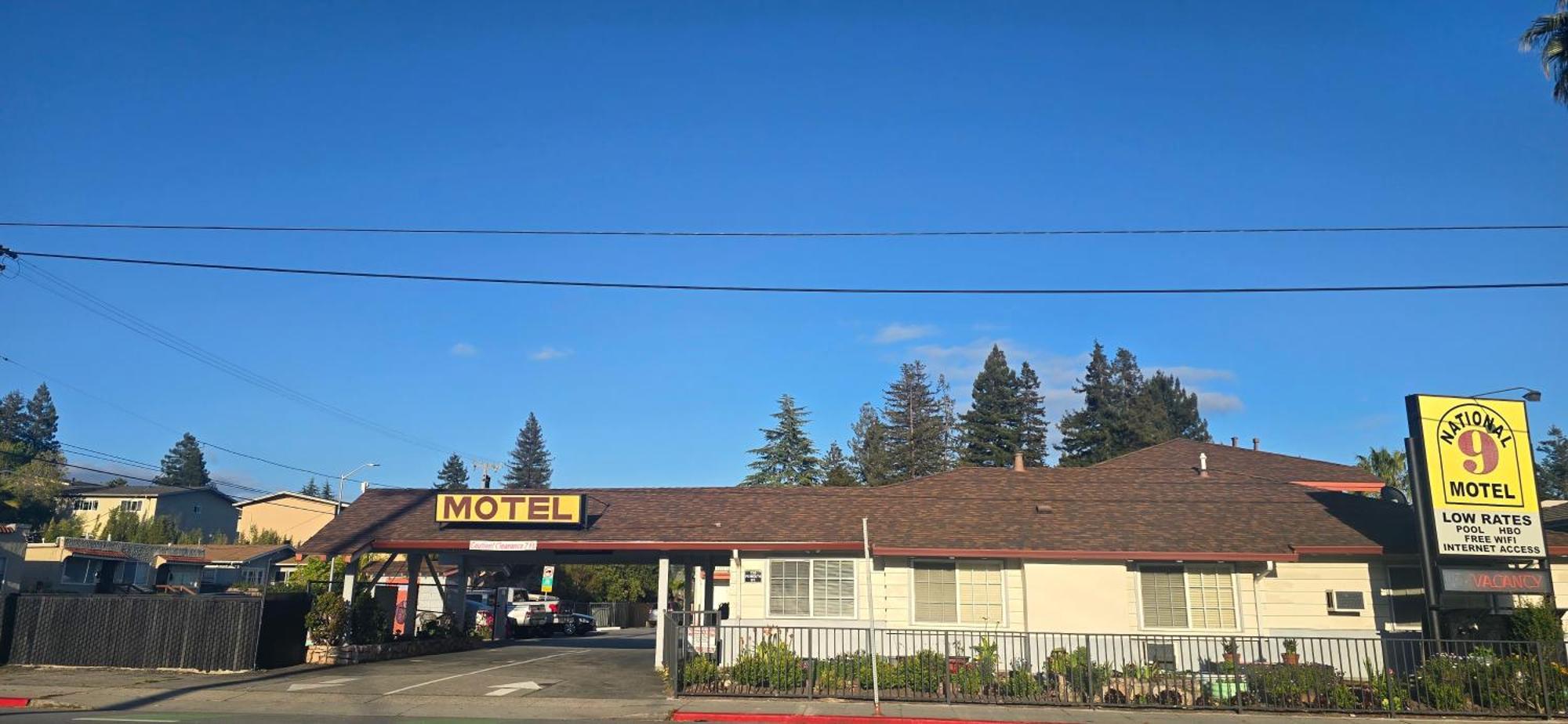National 9 Motel Santa Cruz Zewnętrze zdjęcie