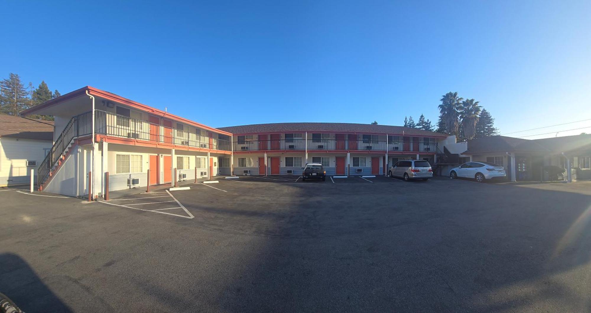 National 9 Motel Santa Cruz Zewnętrze zdjęcie