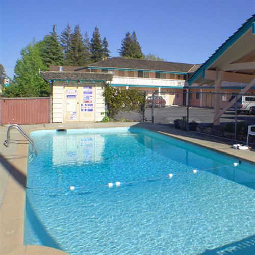 National 9 Motel Santa Cruz Zewnętrze zdjęcie